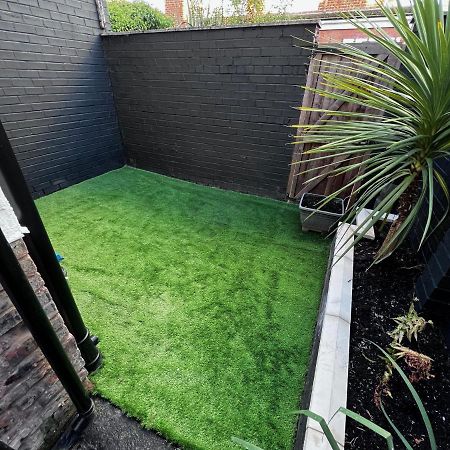 House In Manchester Exterior foto