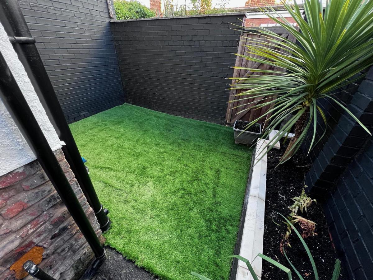 House In Manchester Exterior foto